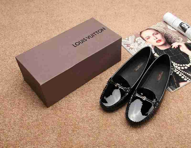 LV Loafers Women--024